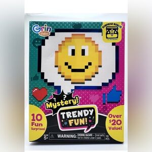 Grin Studios Trendy Fun! 10 Mystery Toys
